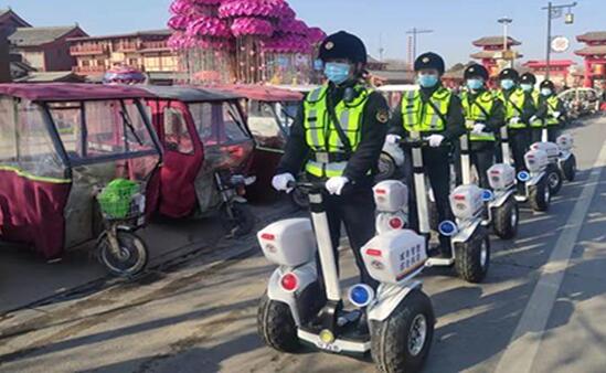警用平衡车.jpg