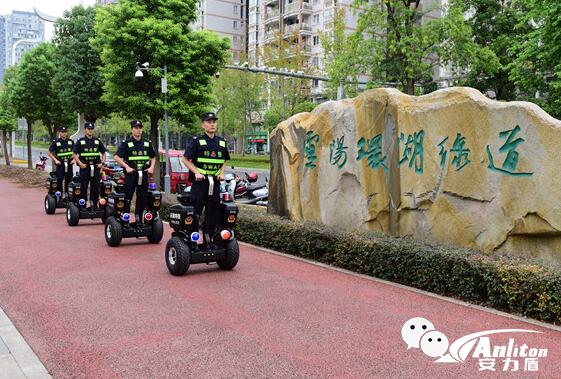 云阳公安警用平衡车亮相环湖绿道